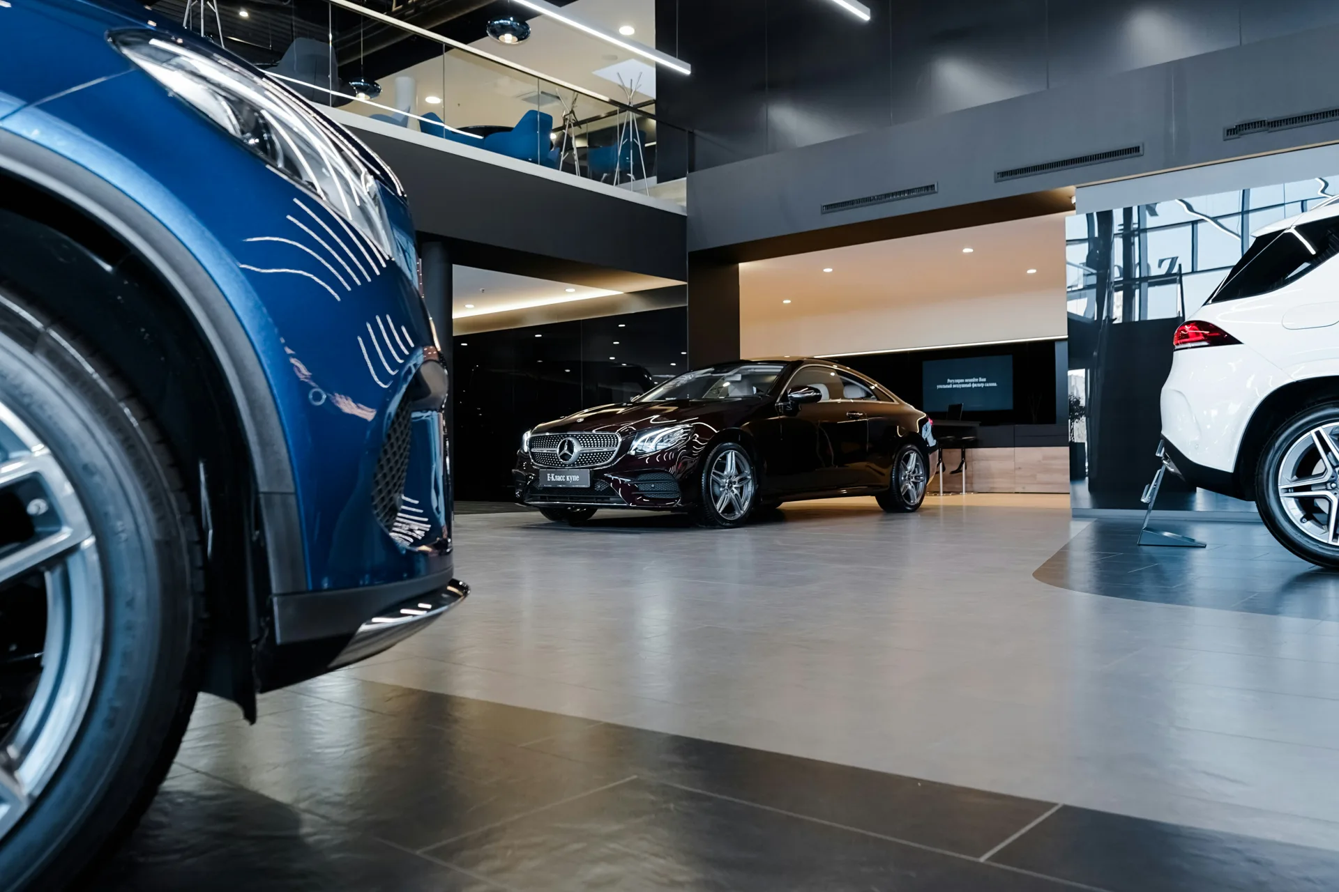 polished concrete showroom floor in a Oshawa retail space