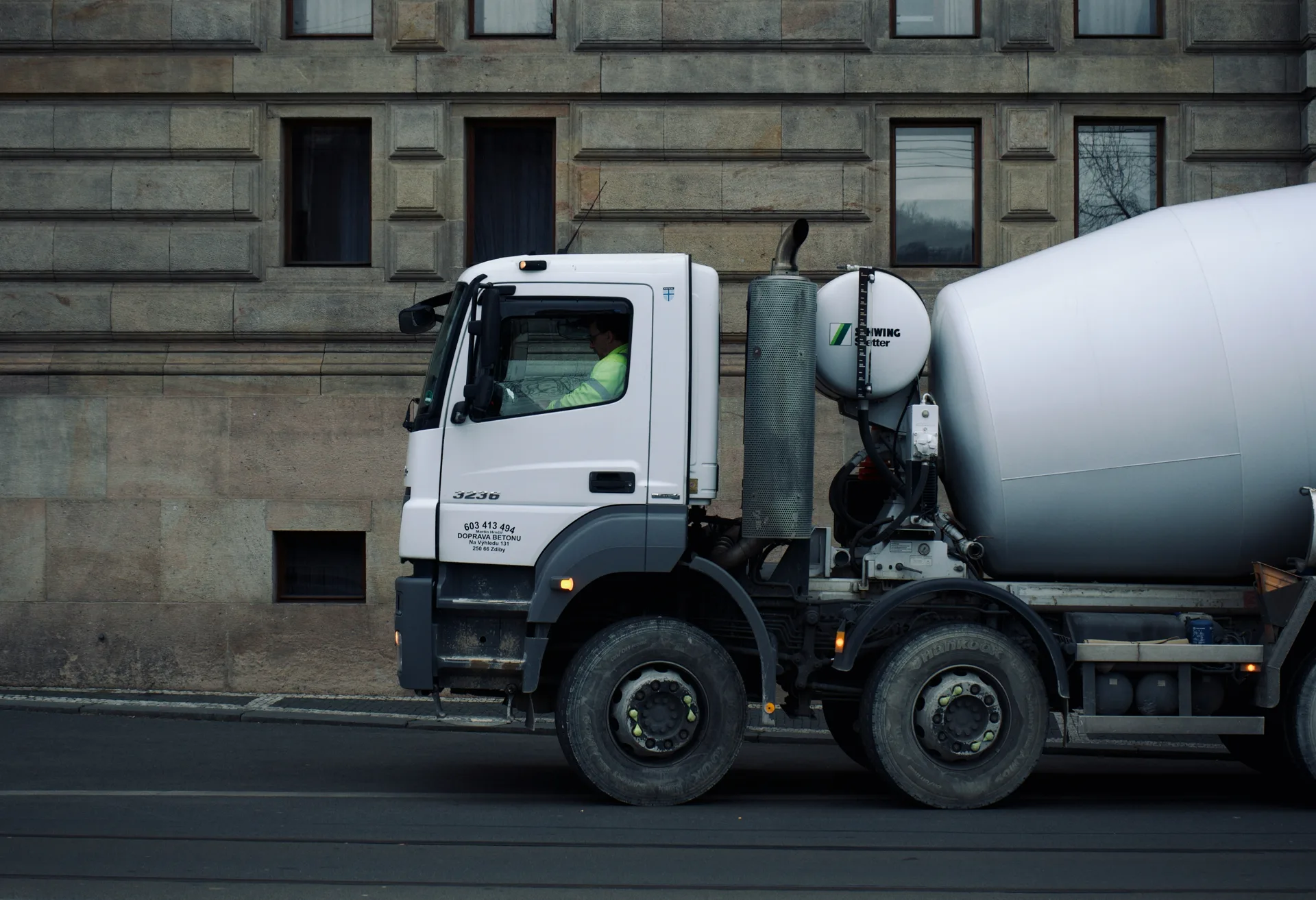 ready-mix concrete truck delivering on a Oshawa pour